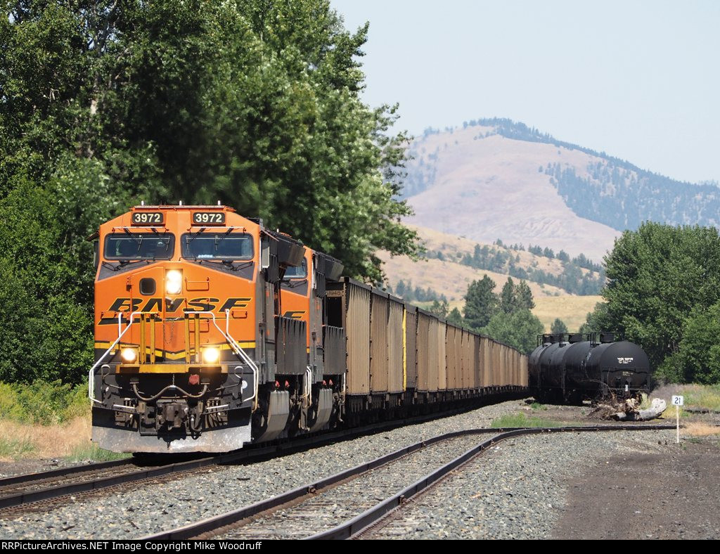 BNSF 3972